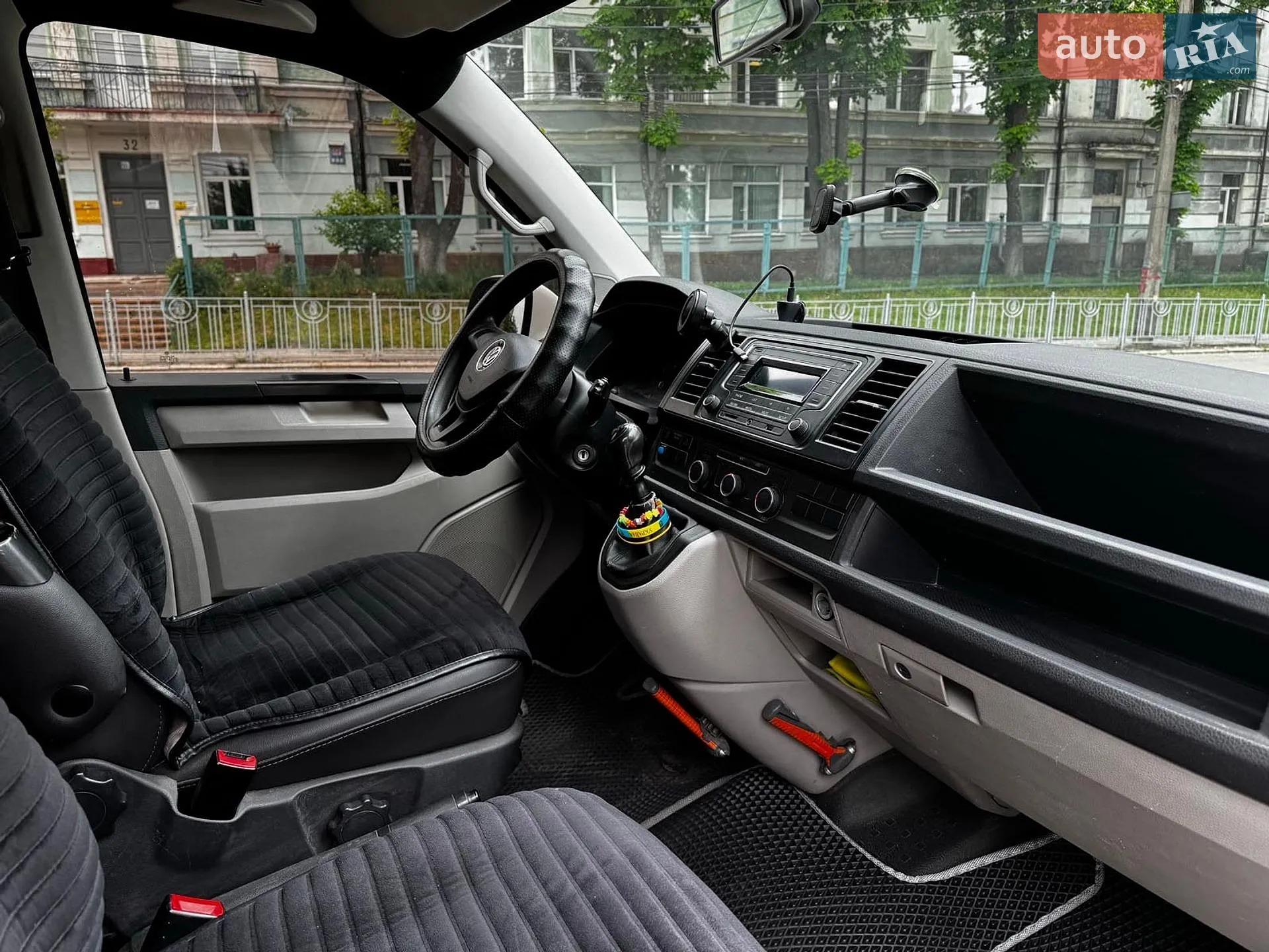 2016 Volkswagen Transporter - мініатюра 25