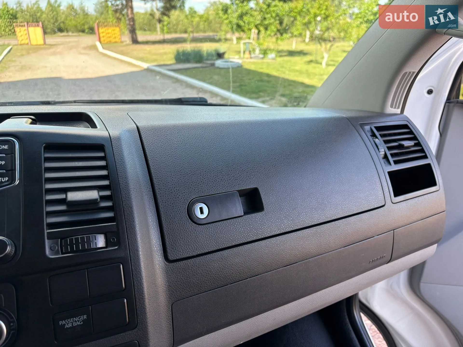 2015 Volkswagen Transporter - мініатюра 11