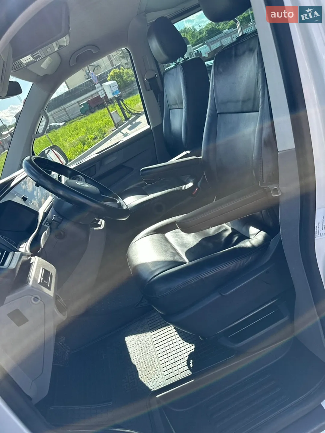 2021 Volkswagen Transporter - мініатюра 17