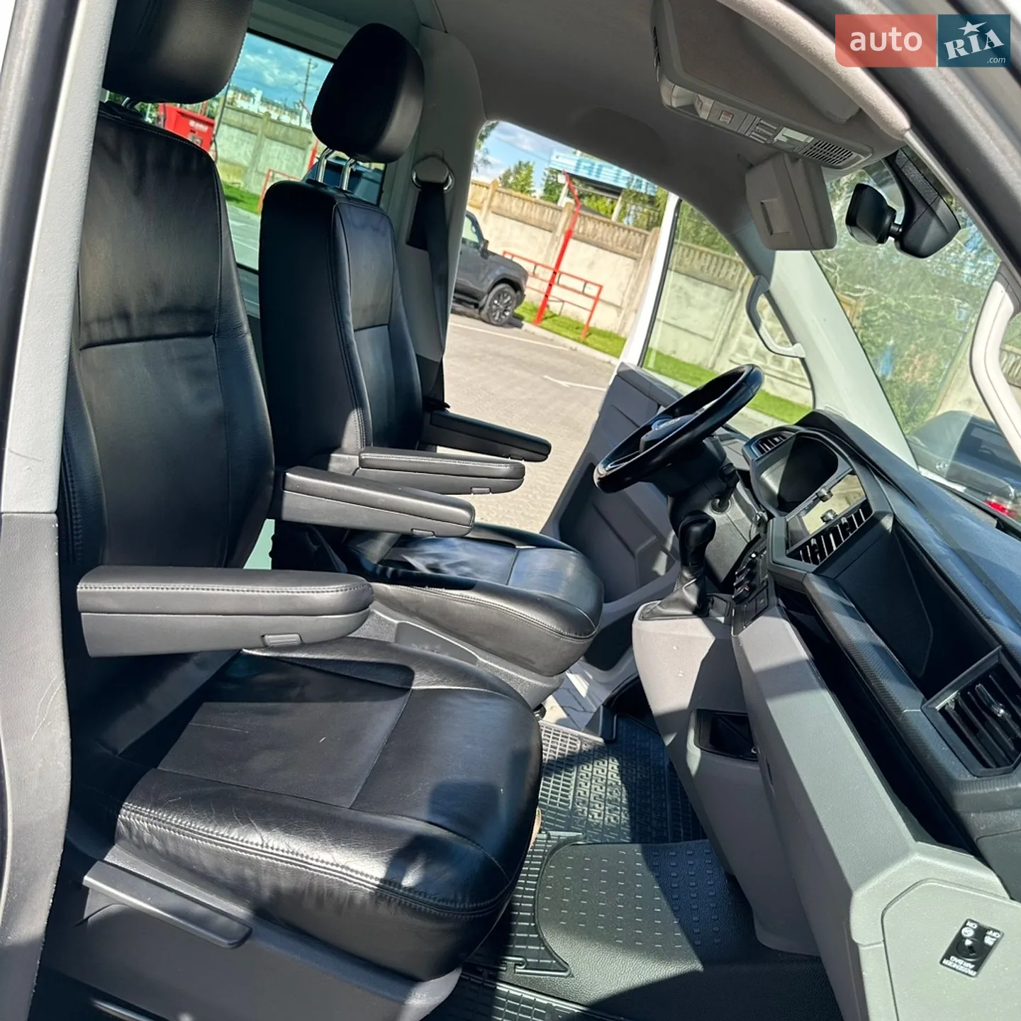 2021 Volkswagen Transporter - мініатюра 20
