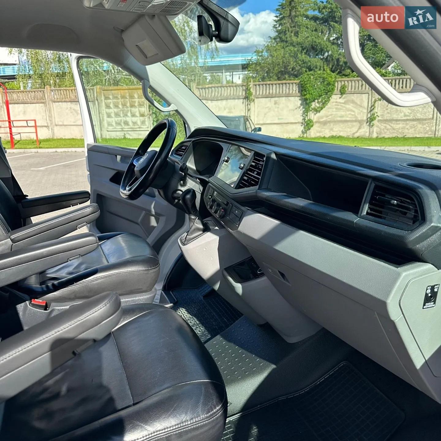 2021 Volkswagen Transporter - мініатюра 21
