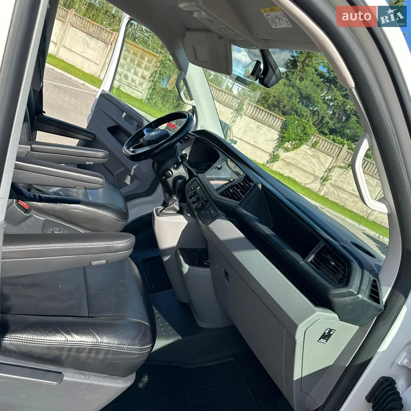 2021 Volkswagen Transporter - мініатюра 25