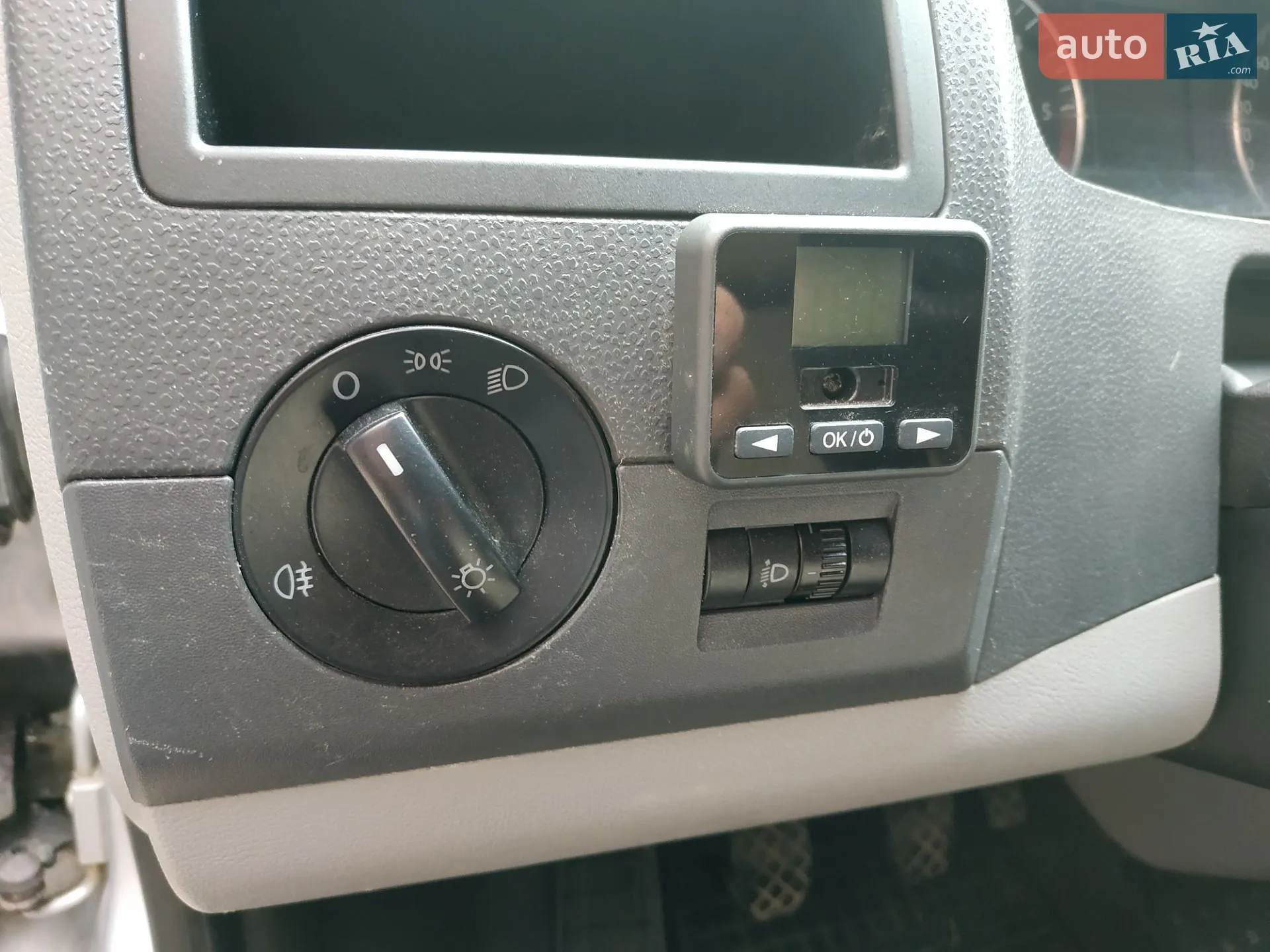 2011 Volkswagen Transporter - мініатюра 27