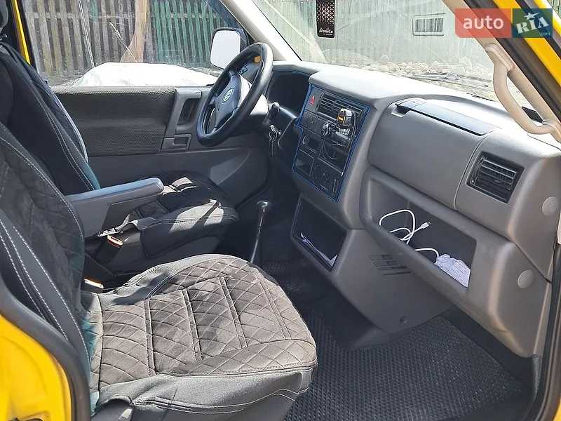 Volkswagen Transporter 2003 VIN WV1ZZZ70Z3H134779 фото оголошення 8 з 41