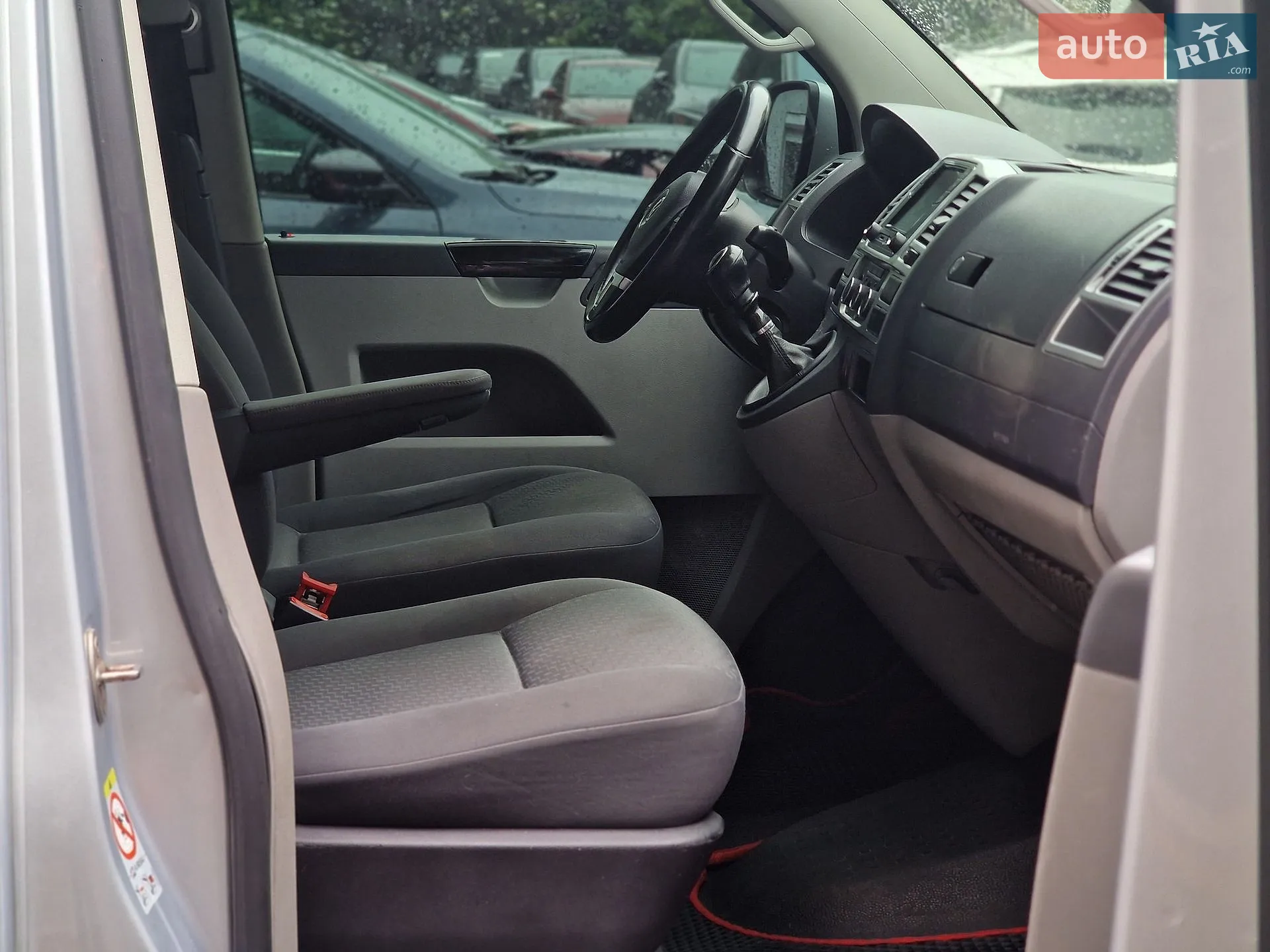 2010 Volkswagen Transporter - мініатюра 44