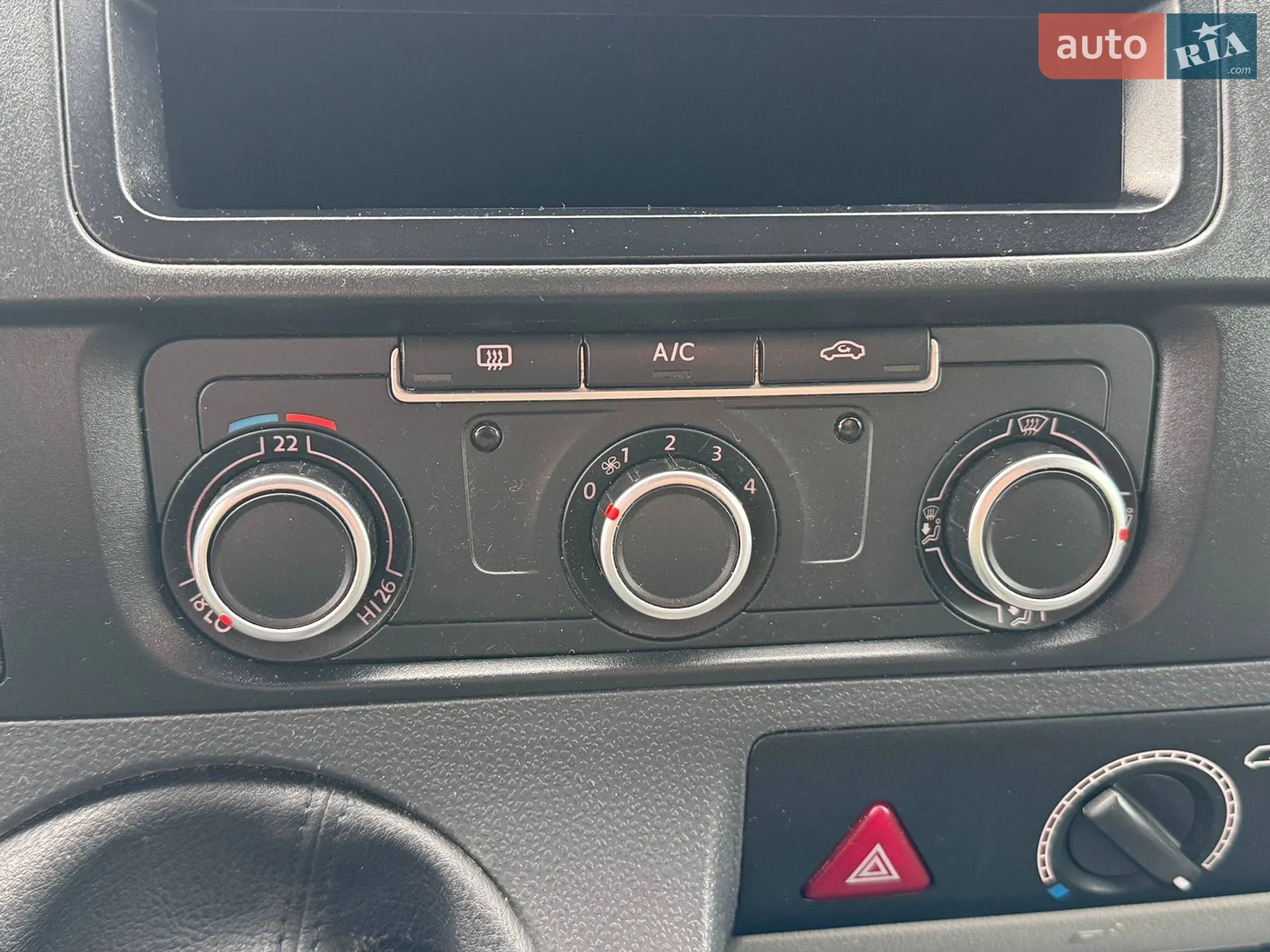 2015 Volkswagen Transporter - мініатюра 27