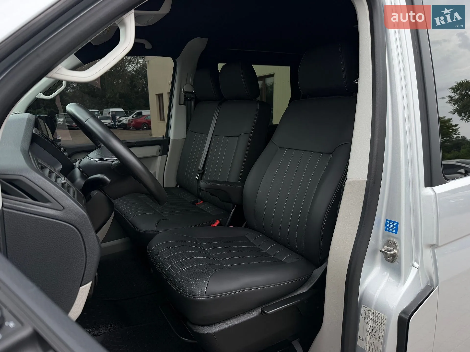 2019 Volkswagen Transporter - мініатюра 25