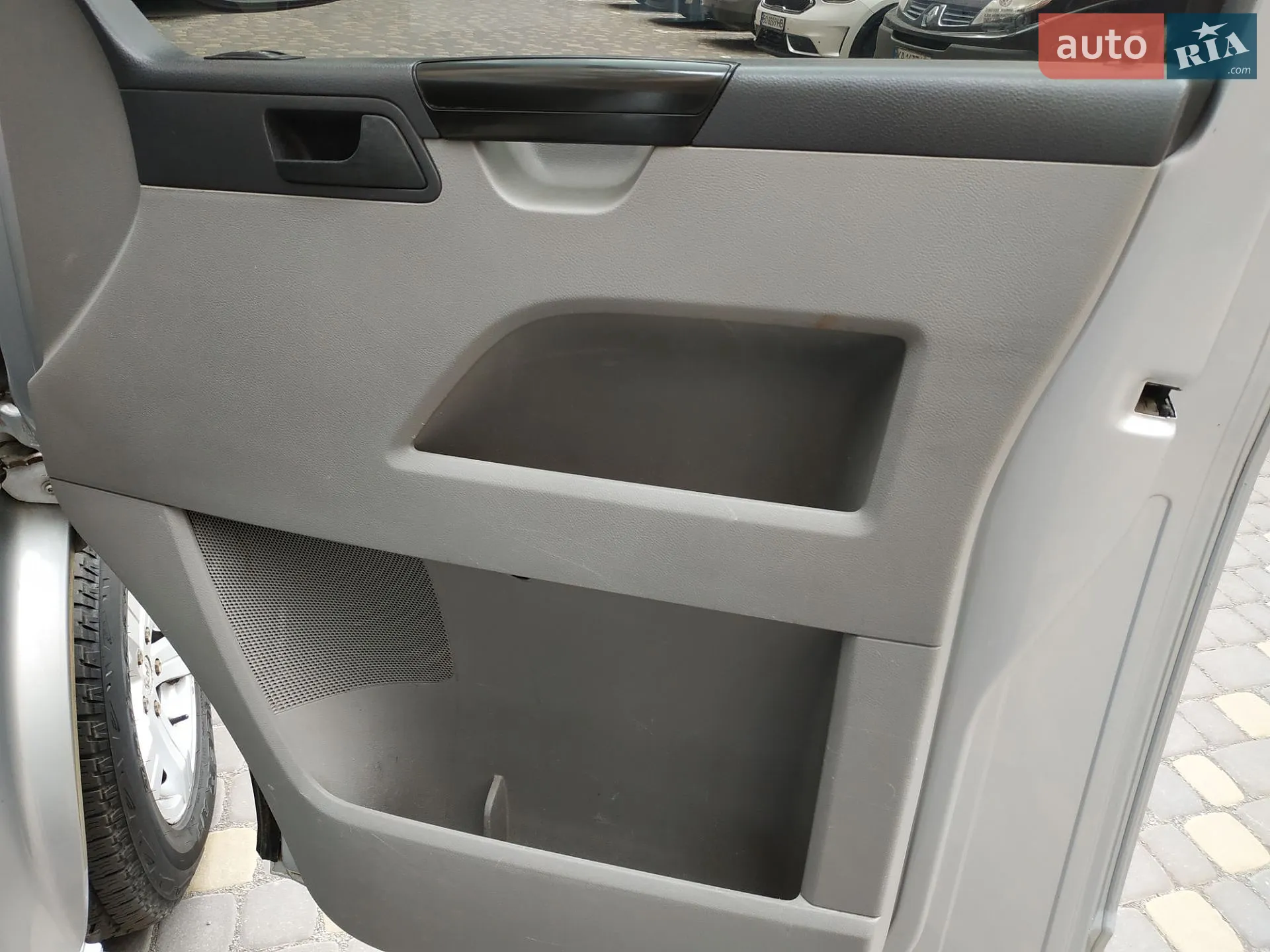 2011 Volkswagen Transporter - мініатюра 28