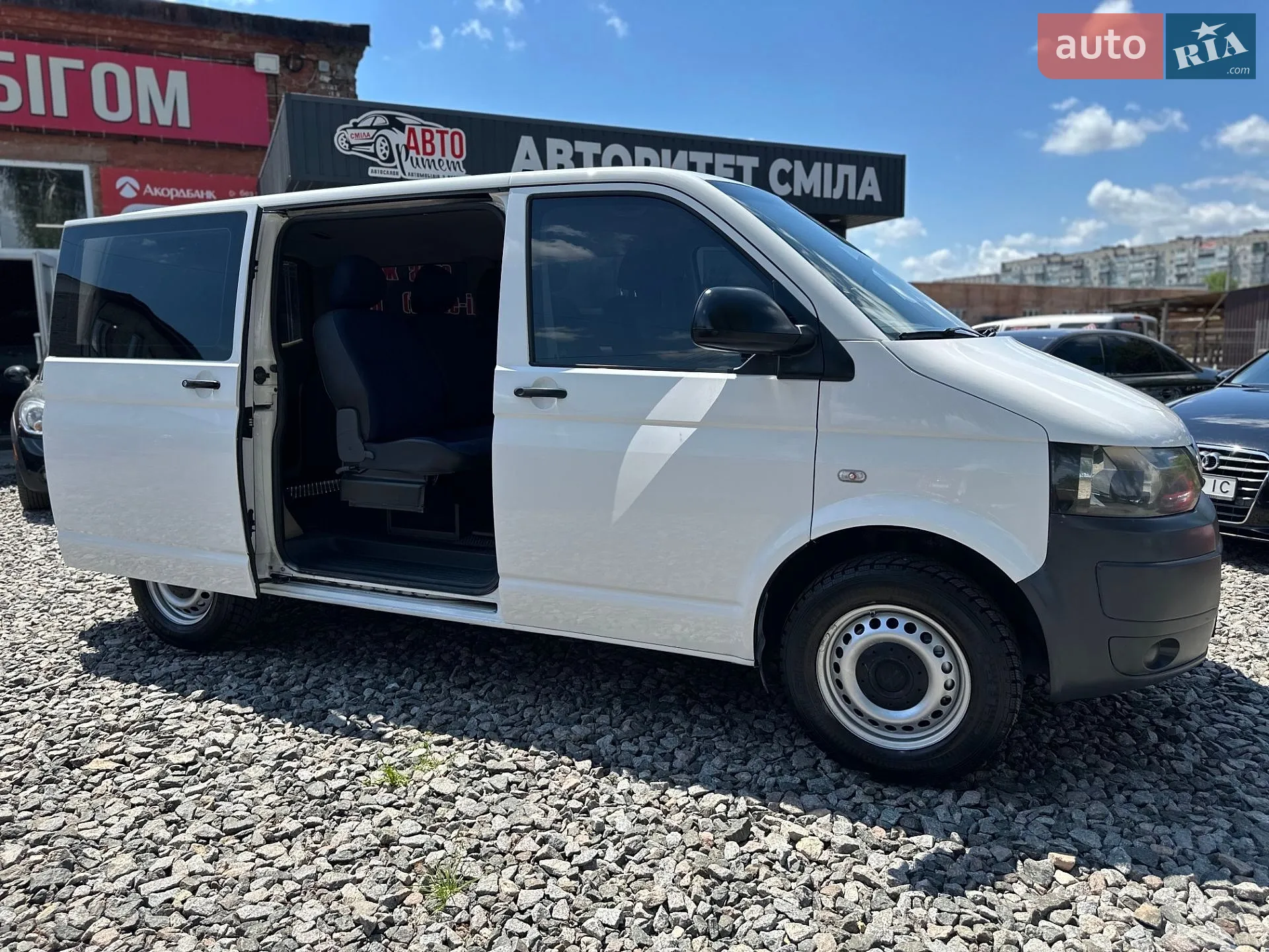 2010 Volkswagen Transporter - мініатюра 13