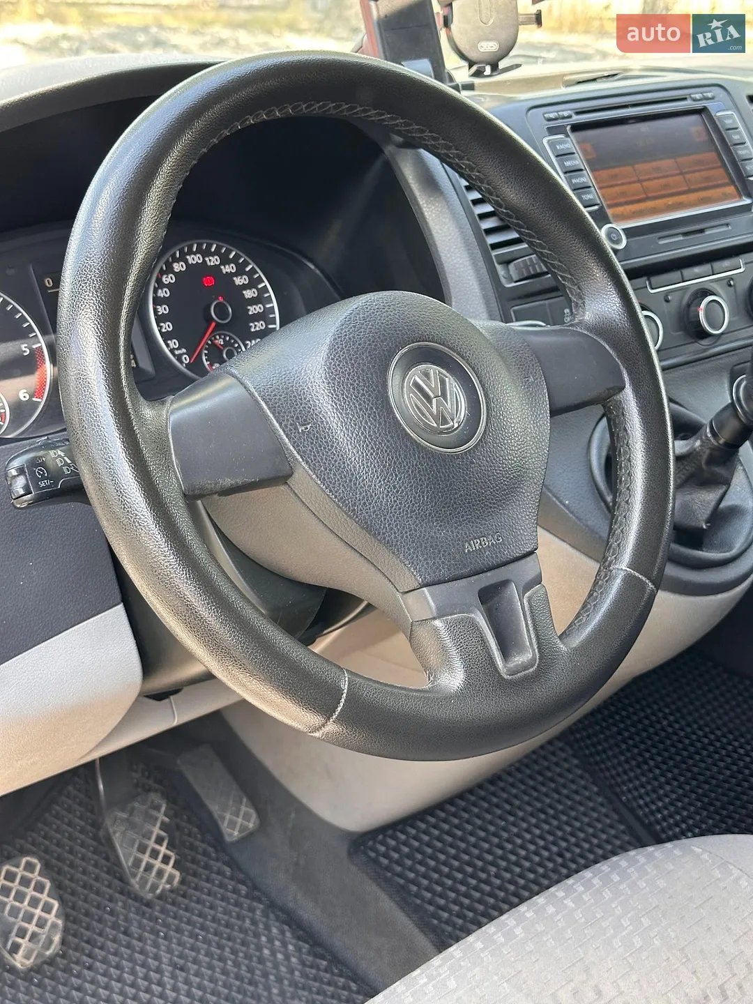 2010 Volkswagen Transporter - мініатюра 16