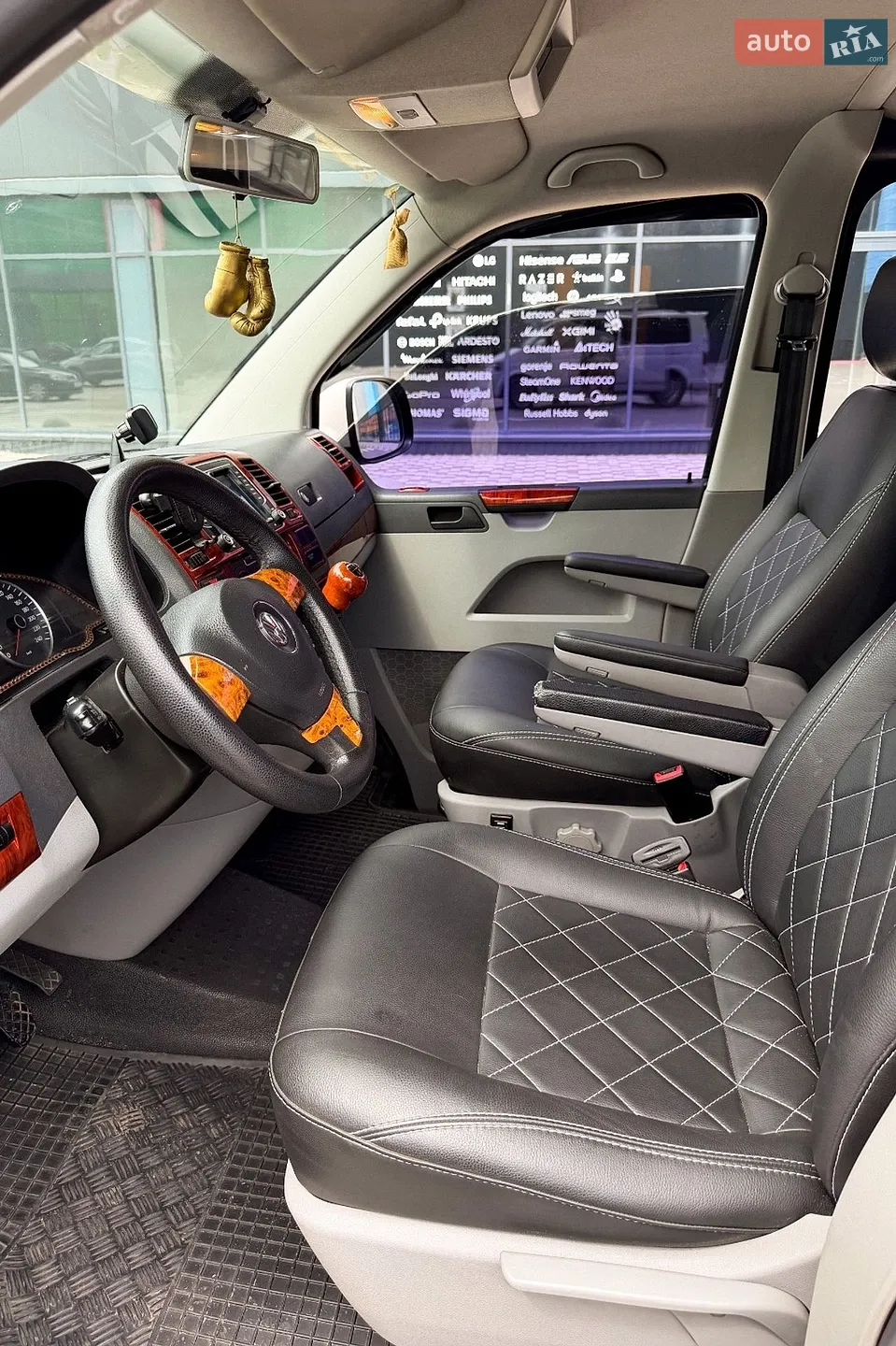 2010 Volkswagen Transporter - мініатюра 34