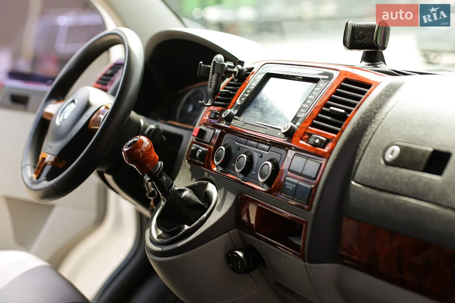 2010 Volkswagen Transporter - мініатюра 15