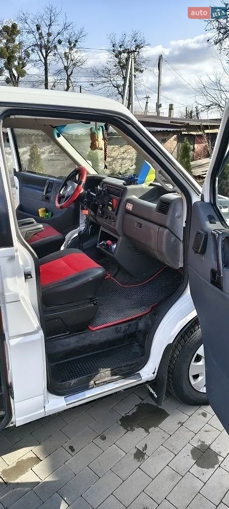Volkswagen Transporter 2001 VIN WV1ZZZ70Z1H125664 фото оголошення 10 з 18
