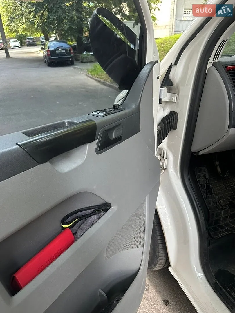 2011 Volkswagen Transporter - мініатюра 11