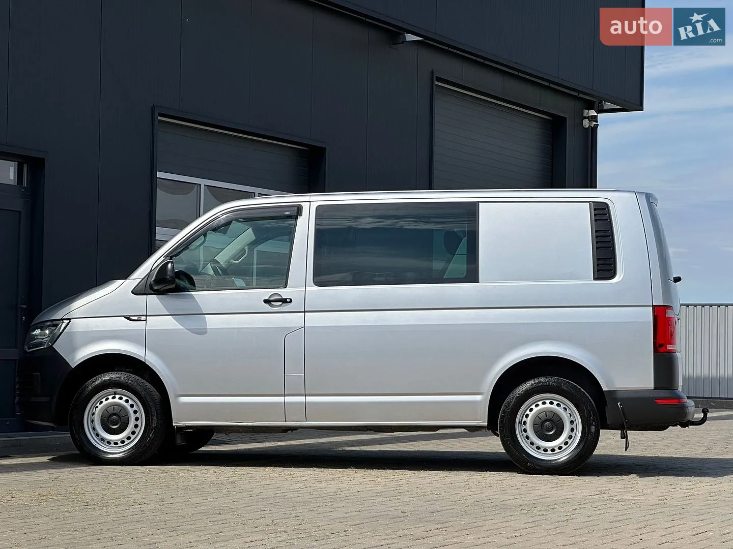2020 Volkswagen Transporter - мініатюра 2