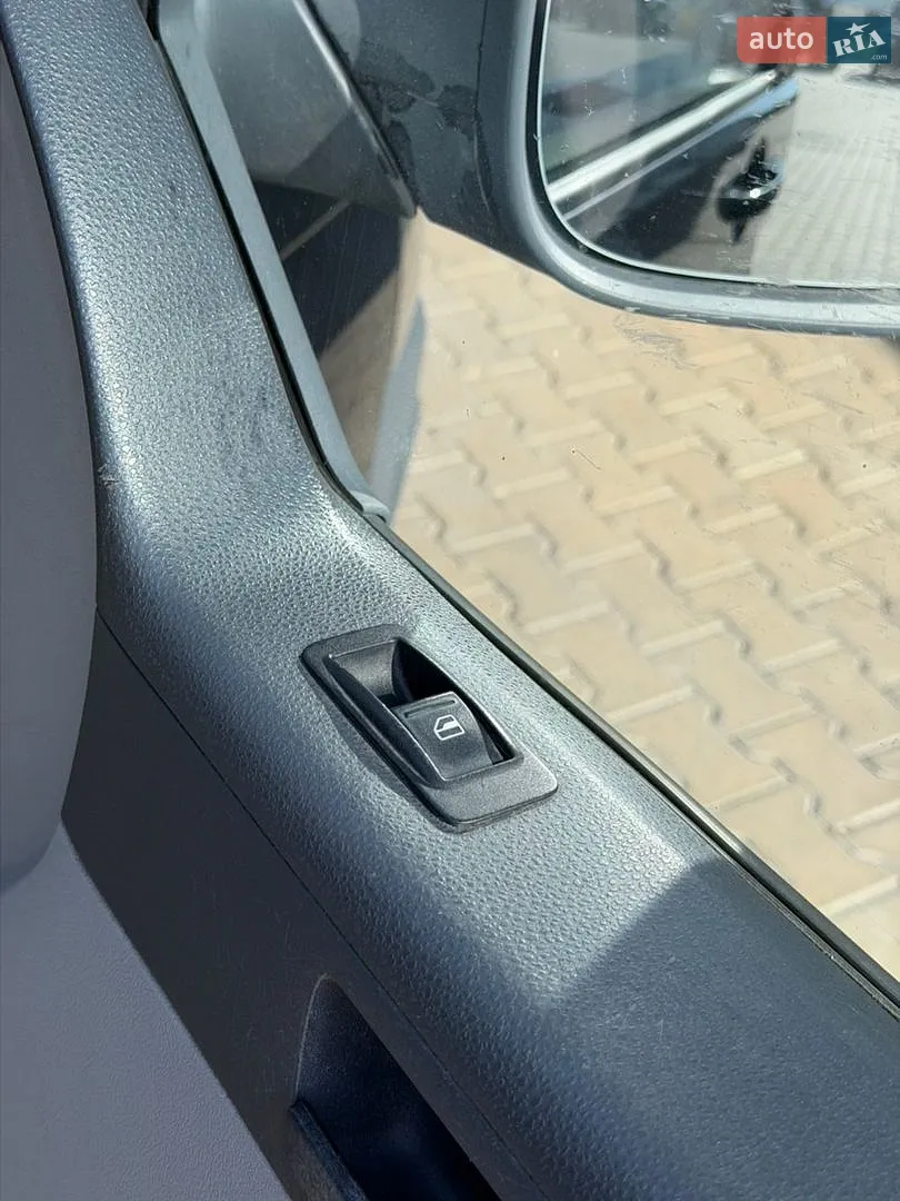 2013 Volkswagen Transporter - мініатюра 24