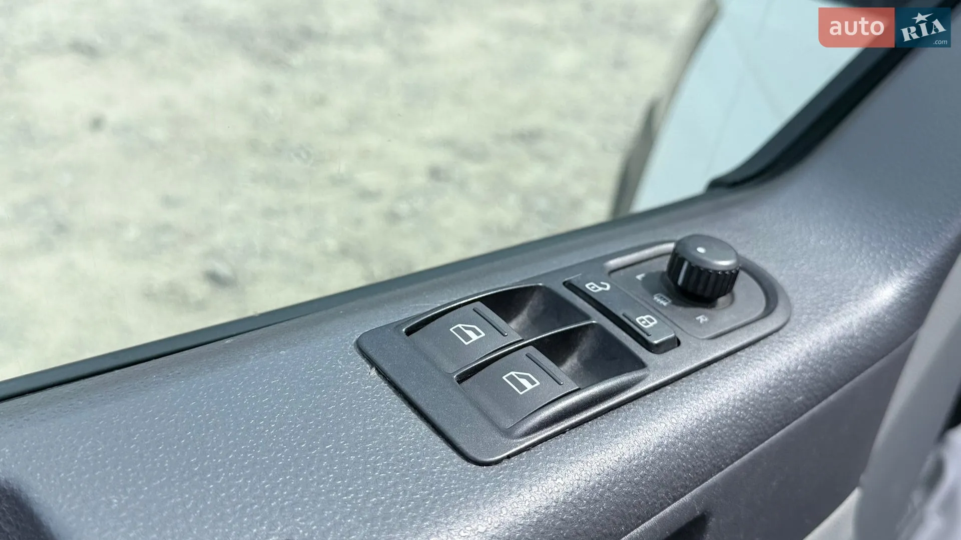 2015 Volkswagen Transporter - мініатюра 37