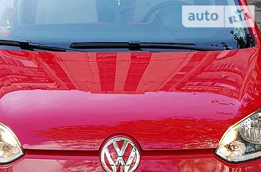 Хэтчбек Volkswagen Up 2013 в Львове