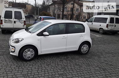 Хетчбек Volkswagen Up 2016 в 