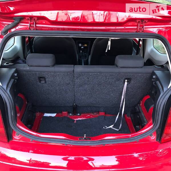 Хетчбек Volkswagen Up 2012 в Києві