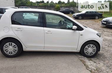 Хетчбек Volkswagen Up 2016 в Львові