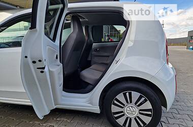 Хэтчбек Volkswagen Up 2014 в Луцке