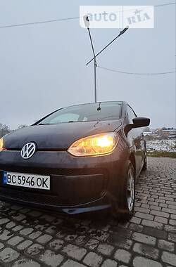 Купе Volkswagen Up 2013 в Львове
