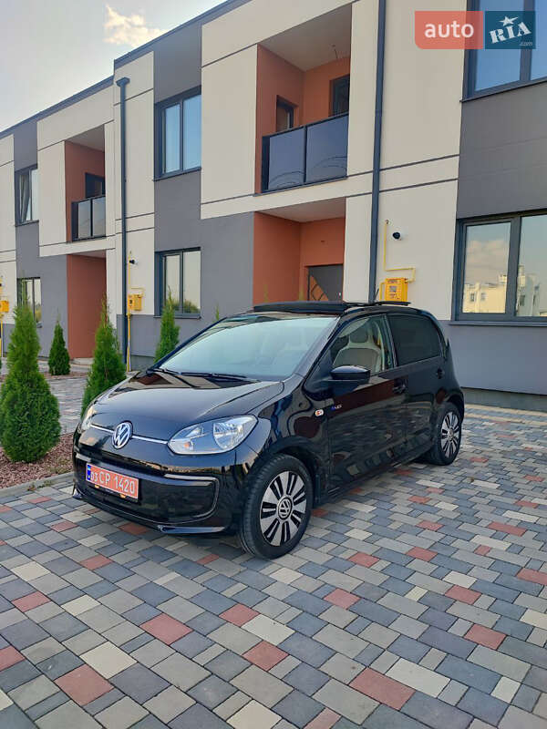 Хэтчбек Volkswagen Up 2014 в Луцке