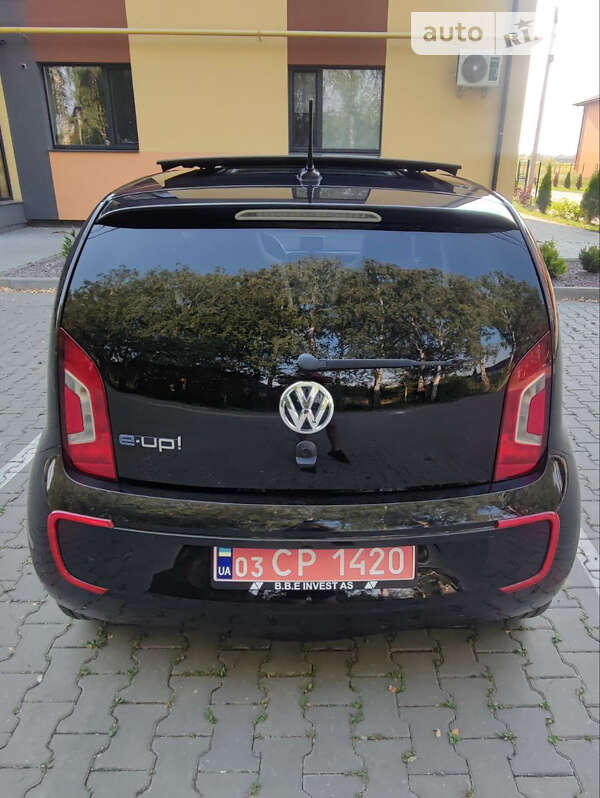 Хэтчбек Volkswagen Up 2014 в Луцке