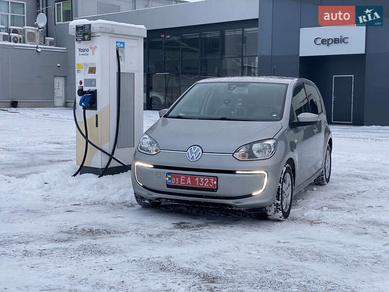 Хетчбек Volkswagen Up 2014 в Житомирі