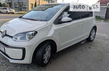 Хетчбек Volkswagen Up 2016 в Львові