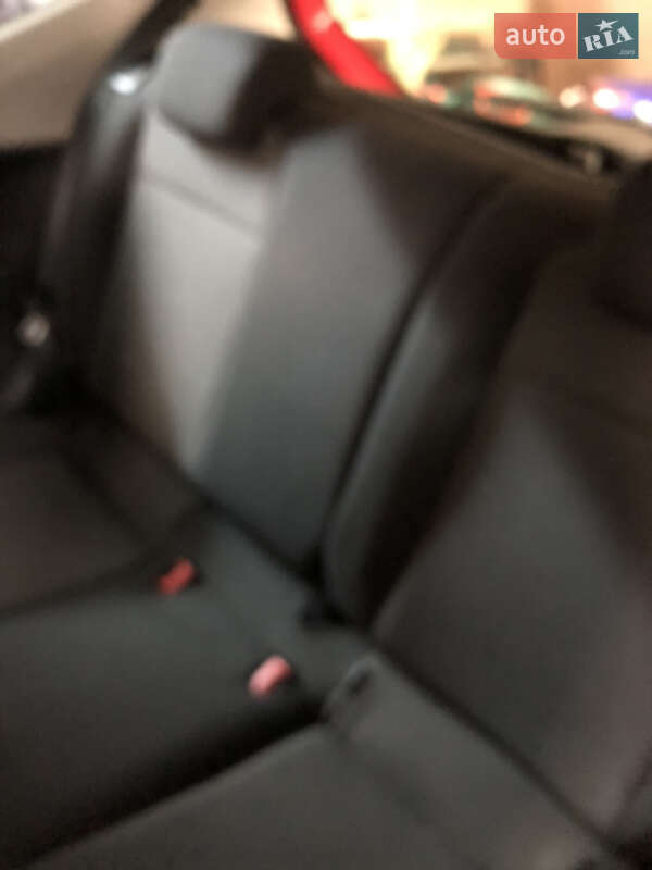 Хэтчбек Volkswagen Up 2012 в Ивано-Франковске фото 6 Хэтчбек Volkswagen Up 2012 в Ивано-Франковске