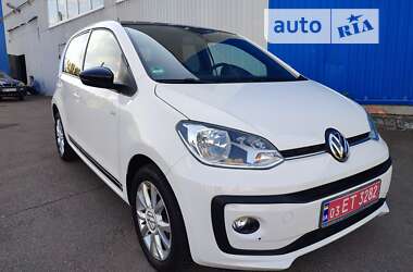 Хетчбек Volkswagen Up 2016 в 