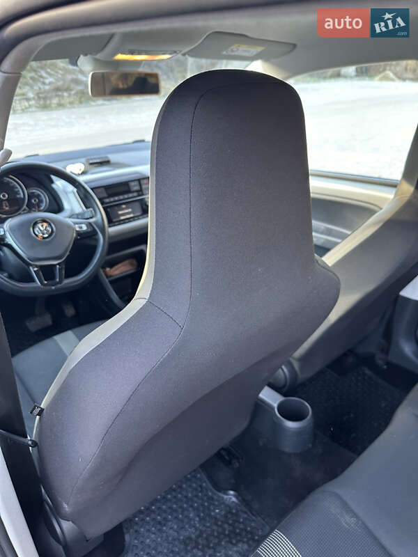Хетчбек Volkswagen Up 2018 в Тернополі