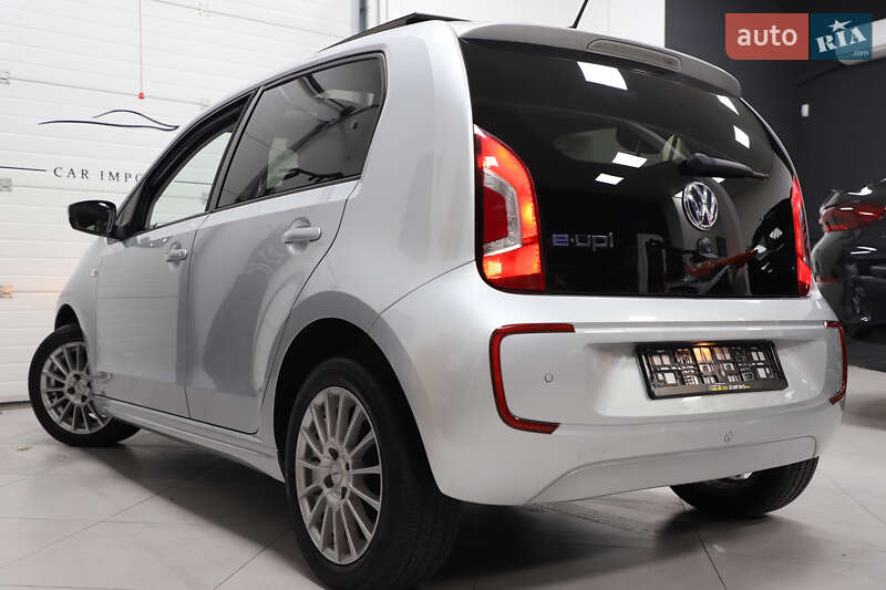 Хэтчбек Volkswagen Up 2014 в Дрогобыче