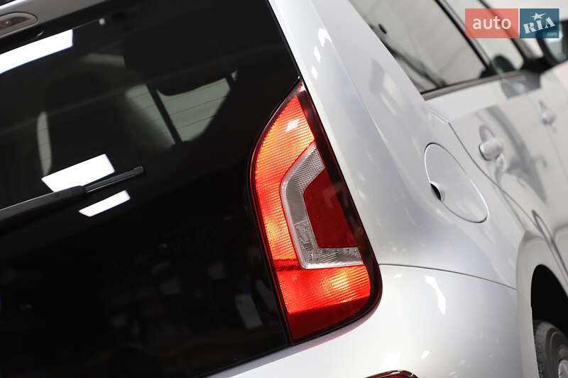 Хэтчбек Volkswagen Up 2014 в Дрогобыче