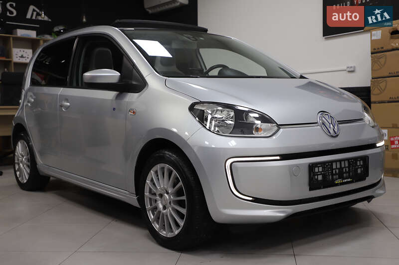 Хэтчбек Volkswagen Up 2014 в Дрогобыче