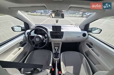 Хэтчбек Volkswagen Up 2015 в 