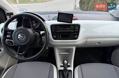 Хэтчбек Volkswagen Up 2014 в 