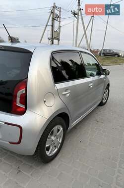 Хэтчбек Volkswagen Up 2014 в 