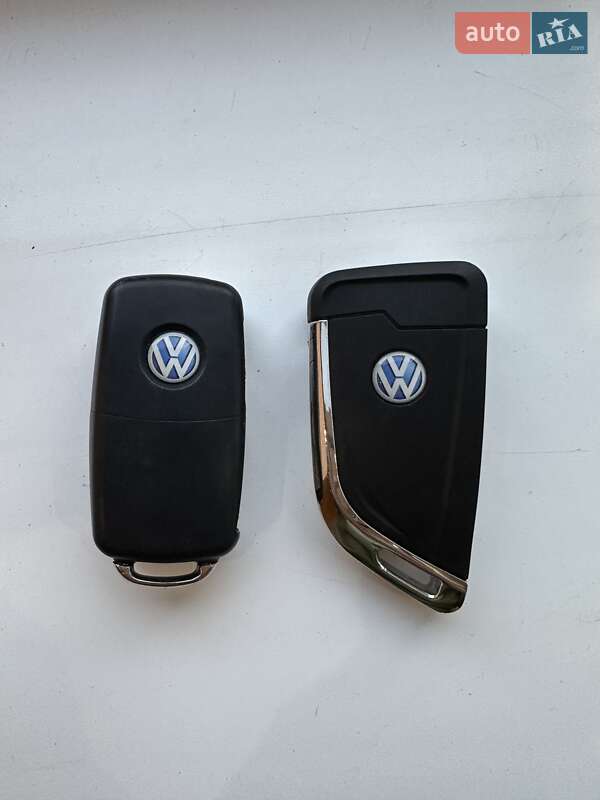Хэтчбек Volkswagen Up 2014 в Киеве