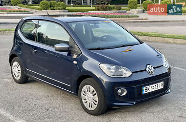 Хетчбек Volkswagen Up 2013 в 