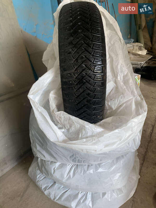 Хетчбек Volkswagen Up 2013 в Рівному