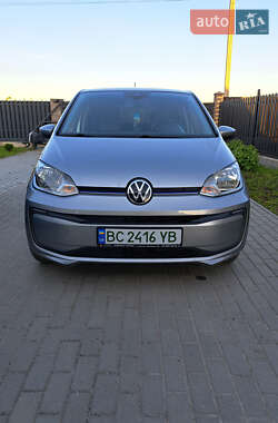 Хетчбек Volkswagen Up 2020 в 