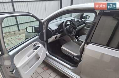 Хэтчбек Volkswagen Up 2014 в 