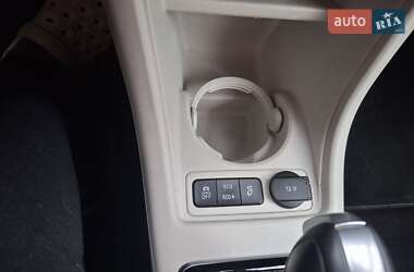 Хэтчбек Volkswagen Up 2014 в 