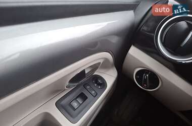 Хэтчбек Volkswagen Up 2014 в 