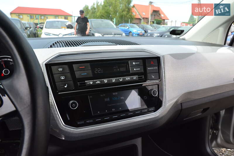 Хэтчбек Volkswagen Up 2017 в Луцке фото 32 Хэтчбек Volkswagen Up 2017 в Луцке