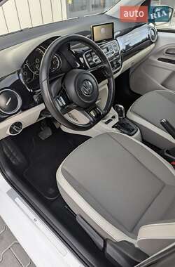 Хэтчбек Volkswagen Up 2015 в 