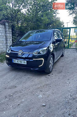 Хетчбек Volkswagen Up 2013 в Львові